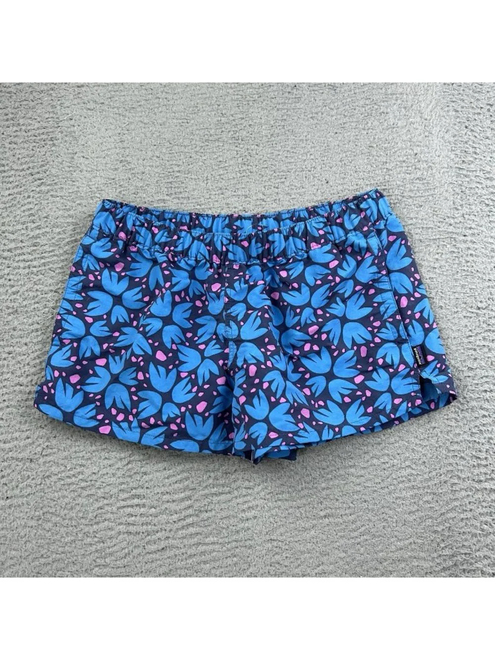 Patagonia Barely Baggies Women’s Shorts Size Small Blue Floral Pattern